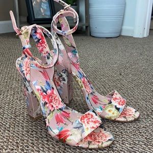 ALDO size 7 floral heels
